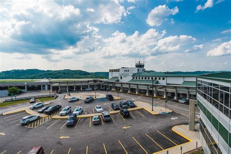 Charleston wv crw - Drive • 1h 23m. Drive from Charleston Airport (CRW) to Parkersburg 81.1 miles. $14 - $22. Quickest way to get there Cheapest option Distance between.